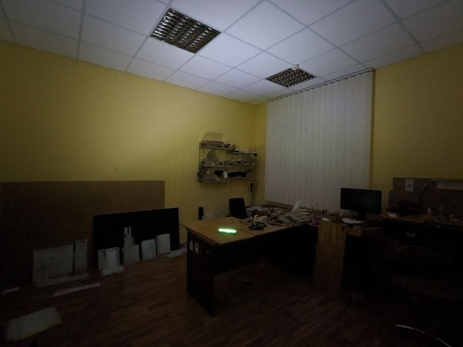 Фонарик на аккумуляторах 21700, до 35 часов работы