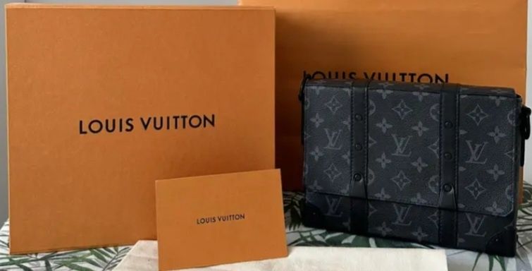 Сумка  Louis Vuitton Messenger Soft Trunk .