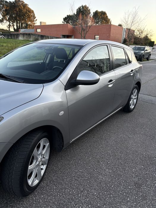 Mazda 3 MZ CD 1.6D 110 Cavalos - exclusive Plus