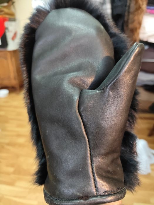 Ciepłe rękawiczki z królika Nowe