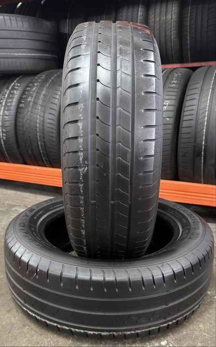 Pneus 195/60r16 Goodyear EfficientGrip com 75% de piso
