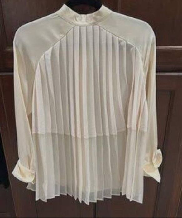 Шовкова плісирована блуза By Malene Birger (100% Silk), р. 38 (L-XL)