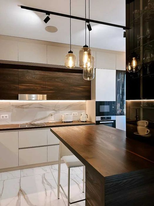 Продам 3 кімнатну квартиру 127м2 ЖК Кіровський Вигідно 1300$/m2 Центр