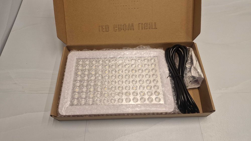 Panel LED do uprawy roślin full spectrum, veg & bloom