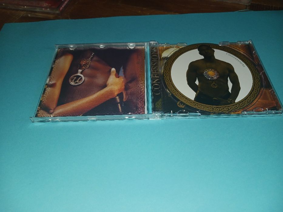 2 CD's Usher original