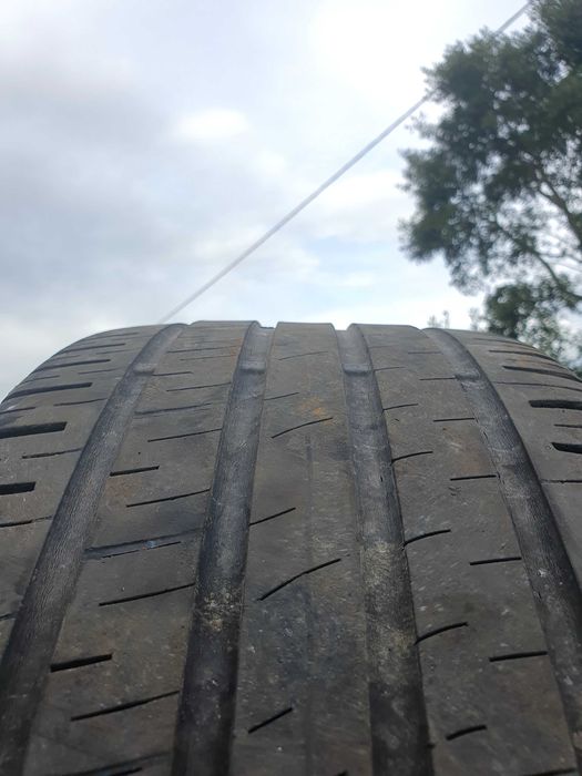 Pneus 245 35 r19