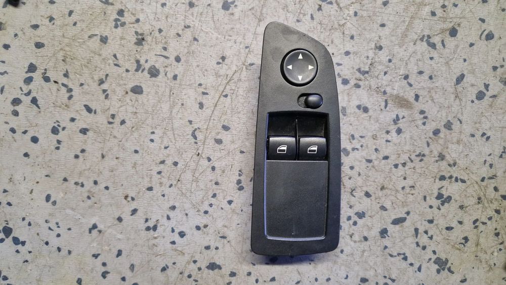 BMW E87 PRZEŁĄCZNIK SZYB LUSTEREK 6970160