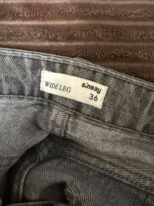 Сірі джинси Sinsay