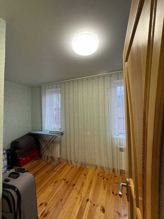 Елітний будинок у центрі, 192м², 5 соток, гараж, камін, веранди,меблі!