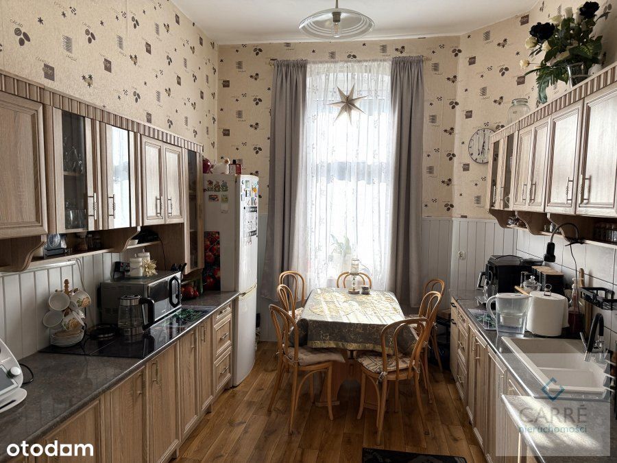 Przestronne mieszkanie 4 pokojowe w Centrum
