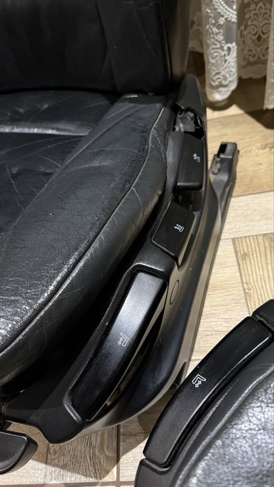 Передні сидіння на BMW X5 E53