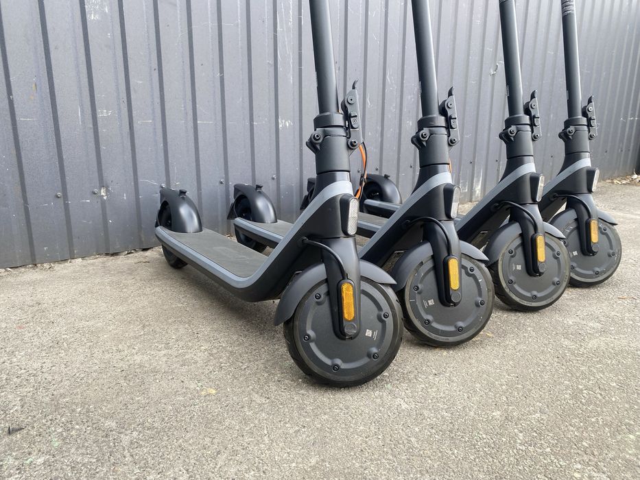 Електросамокат Ninebot E2 Plus E