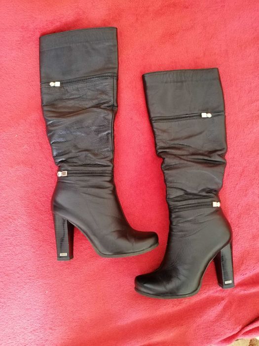 Продам осінні чобітки з натуральної шкіри