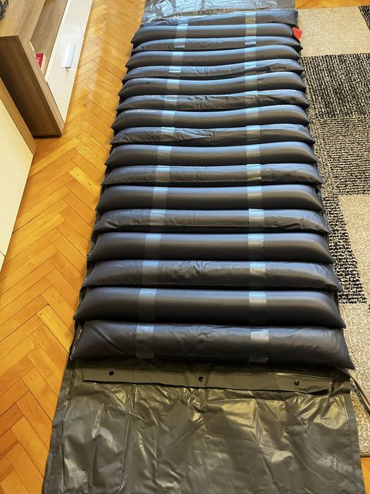 Materac przeciwodleżynowy