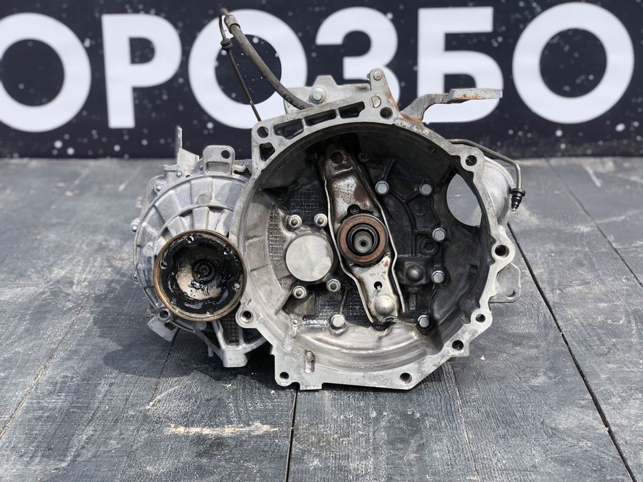 Кпп коробка передач Пассат Б6 2.0 FSI  JYL GXV гольф 5 шкода а5 тоуран