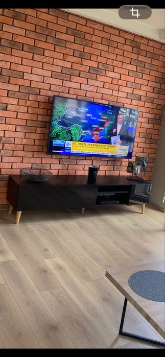 Czarna komoda rtv 180