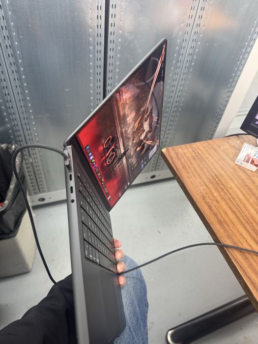 Macbook pro 14 m4pro 24gb/512gb