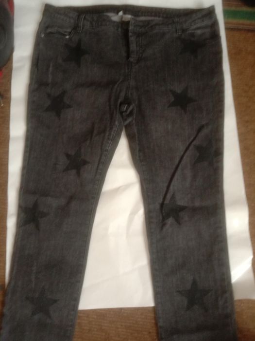 Віддам речі жіночі