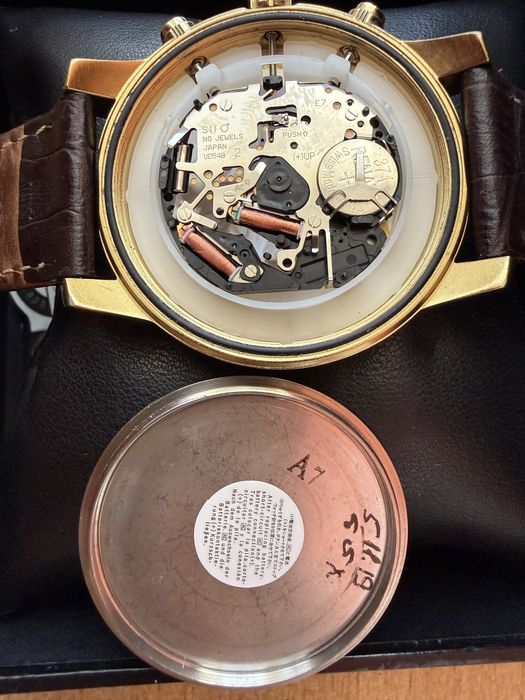 Часи guess waterpro