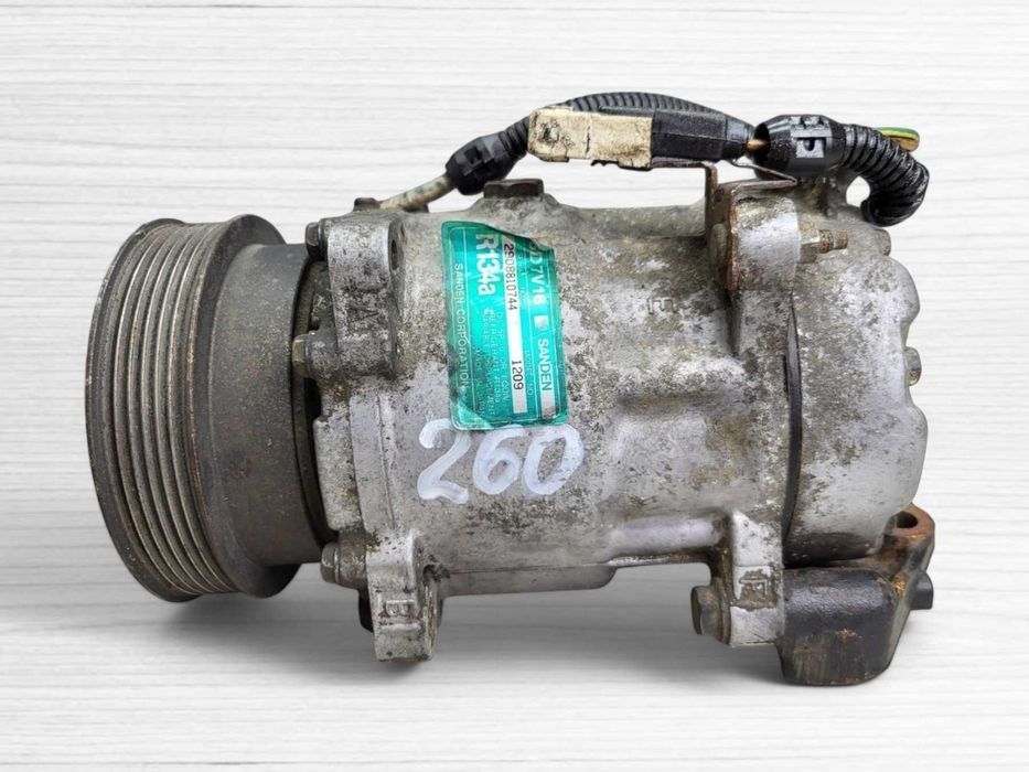 Компрессор кондиционера Citroen C5 C8 Peugeot 406 605 607 3.0