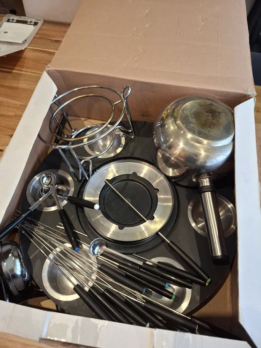 Foundue para 6 pessoas (23 peças) - Gato Preto