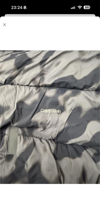 жіночий пуховік  Calvin Klein Print Wrap Puffer