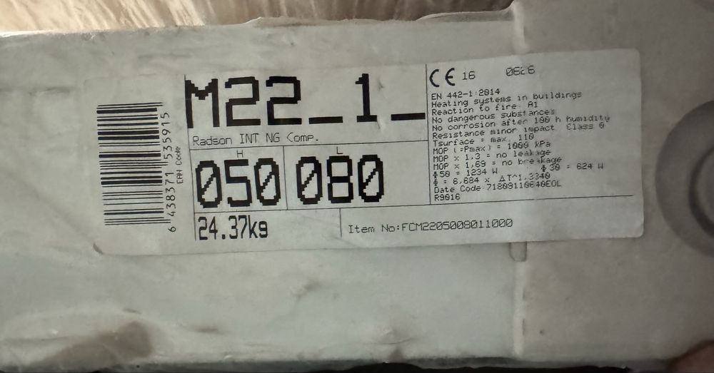 Grzejniki stalowe plytowe  kaloryfer 4 szt NOWE