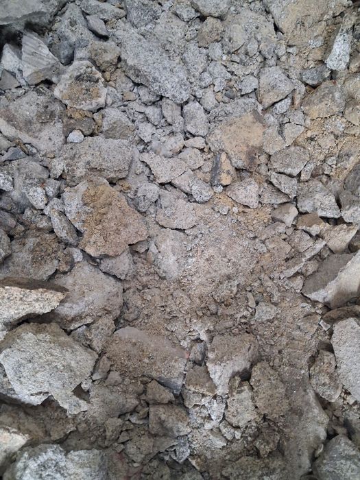 DOU Pedras e entulho (Porto/Francos)