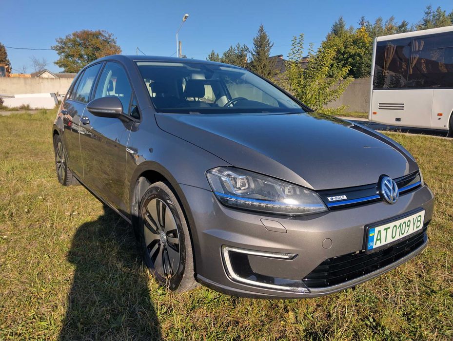 Volkswagen e-Golf 2015 Європа