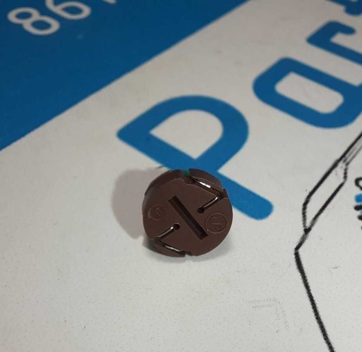 ОРИГІНАЛ Лампочка підсвітки кнопок зелена TOYOTA Prado 120 Прадо GX470