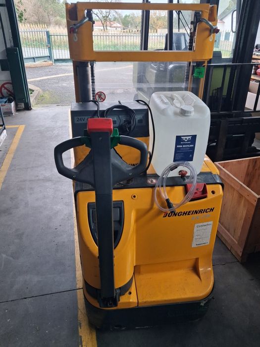 Stacker Jungheinrich EJC-Z 14 Empilhador eléctrico