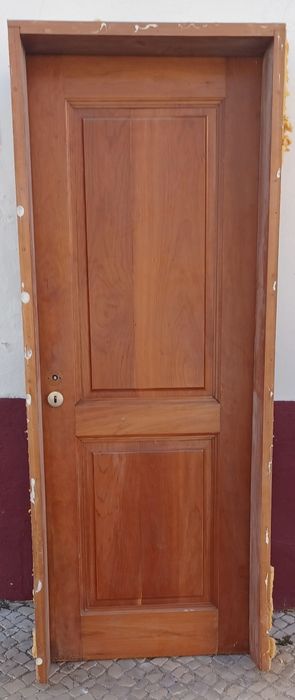 Vendo esta porta