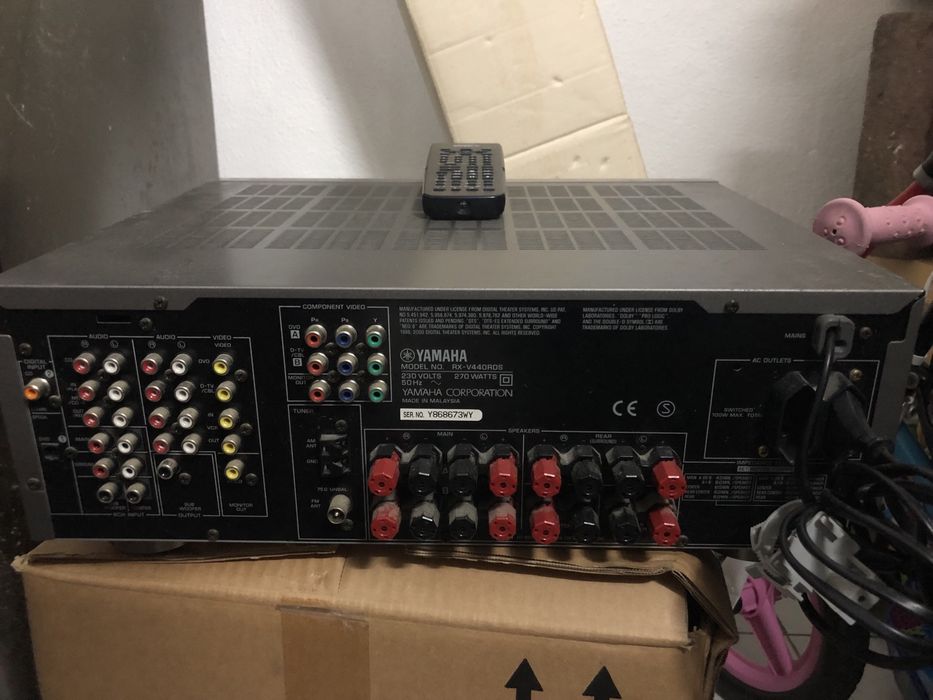 Amplificador Yamaha RX-V440RDS + Sistema de Som Yamaha 5.1