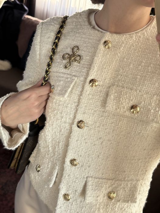 Твідовий жакет білий укорочений