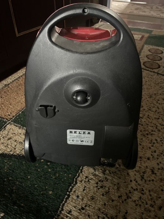 Продам пилосос 300 грн