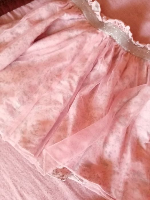 Spódniczki tutu tiul koronka rozm. 116/122 czerwona 5szt