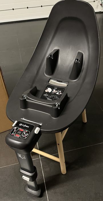 Cadeira auto Aton M I-Size i + Auto Sirona M2 + Base Cybex