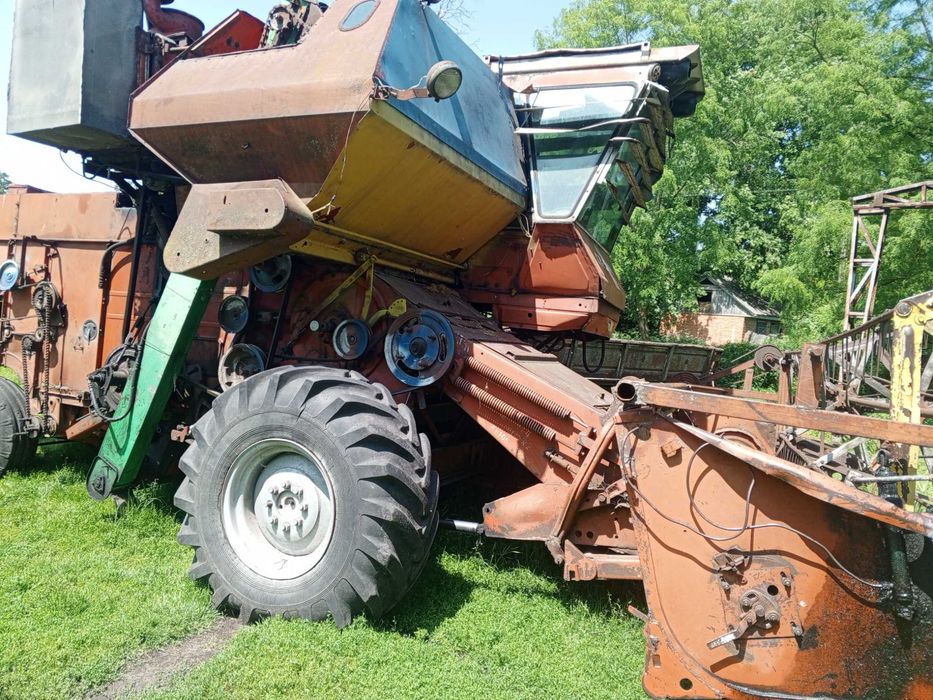 Продам комбайн нива ск5