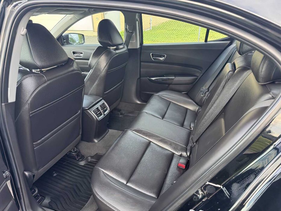 Acura TLX      2020