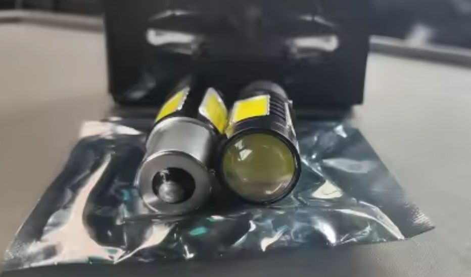 Komplet COB LED P21W