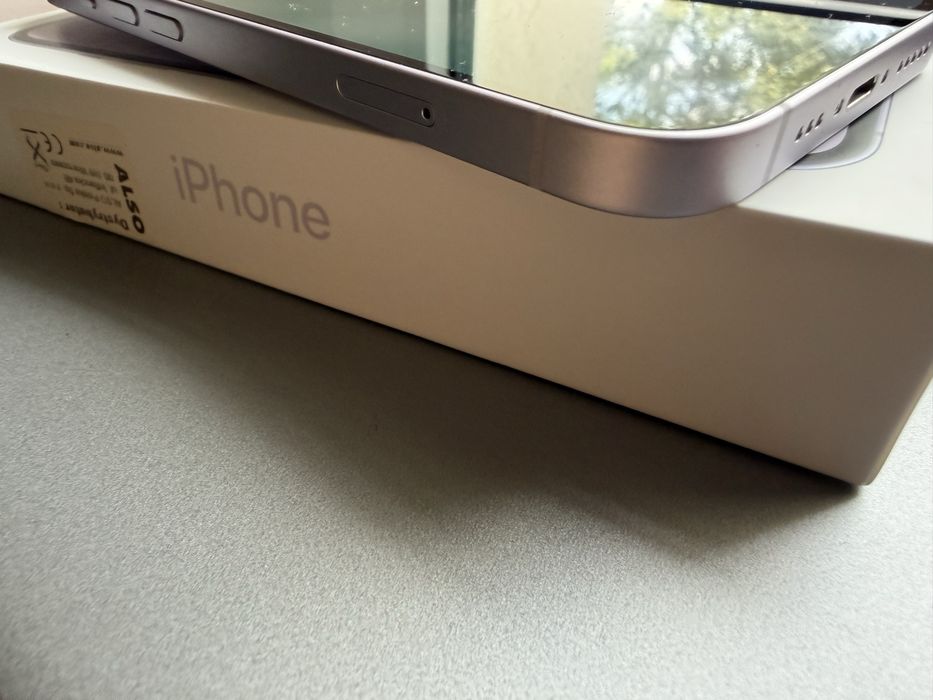 iPhone 14 Apple