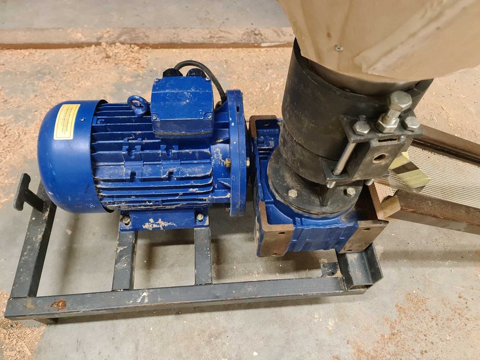 Peleciarka do trocin 7,5 kw