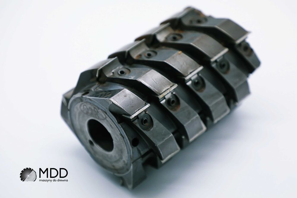 A228. Głowica stalowa 125x170x35 spiralna