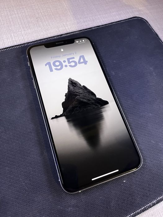 Iphone Xs Max 64gb R-SIM,  чудовий стан