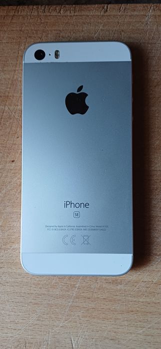 iphone SE uzywany