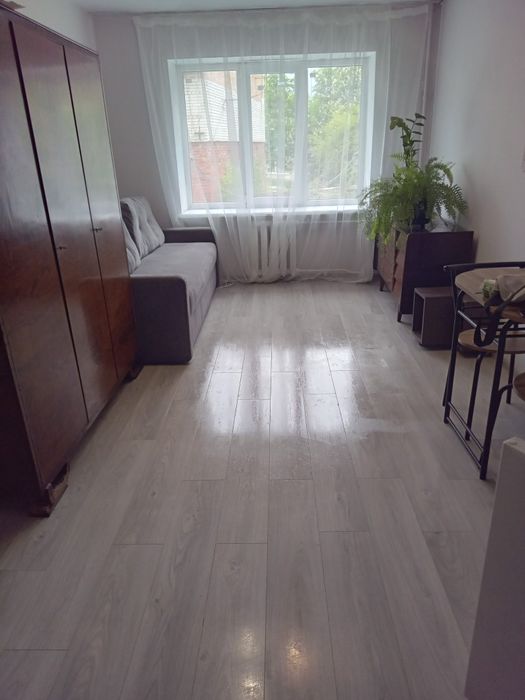 Здаю кімнату в гуртожитку