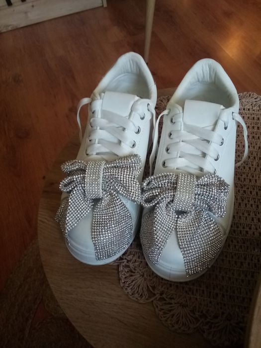 Sneakersy platforma kokardka cyrkonie 37