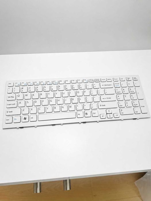Teclado Sony Vaio Branco AEHK1700020 – Usado