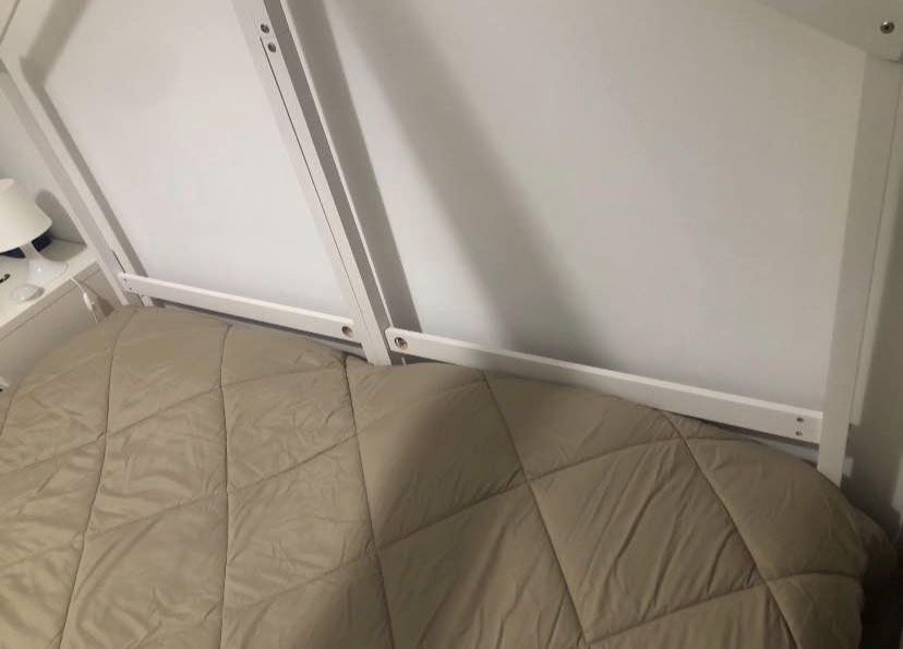 cama infantil tipo casinha em Pinho maciço - branco