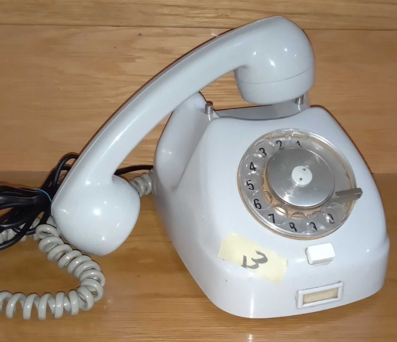 153 3 Telefon analogowy TESLA (1969)